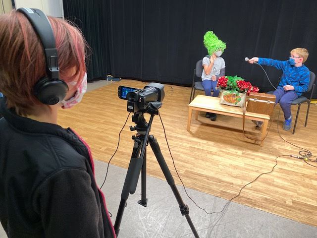 KIDS-4 in the Studio