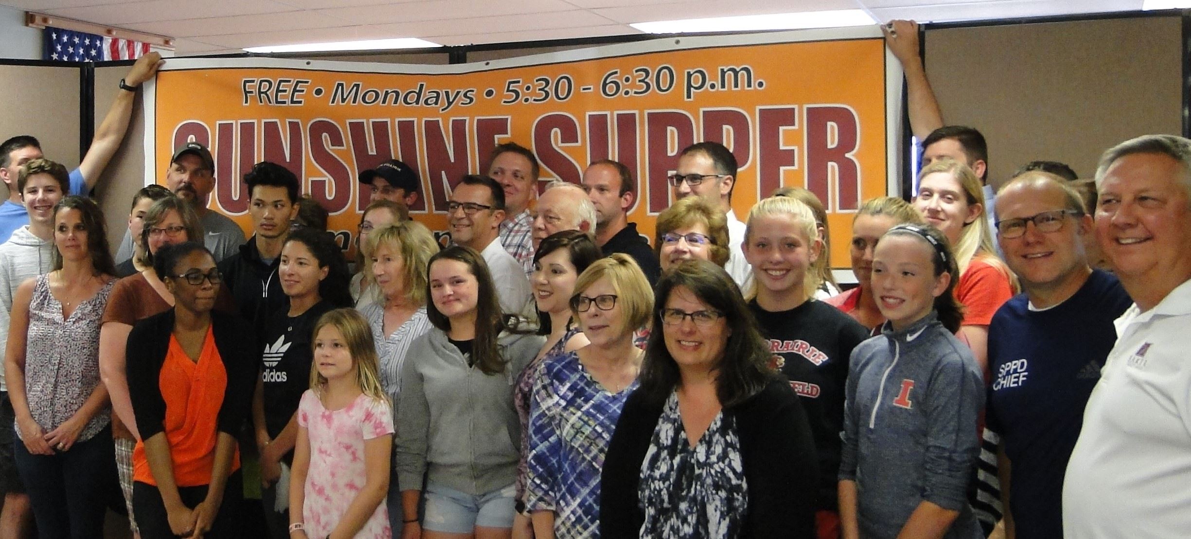 GroupPhotoSunshineSupper